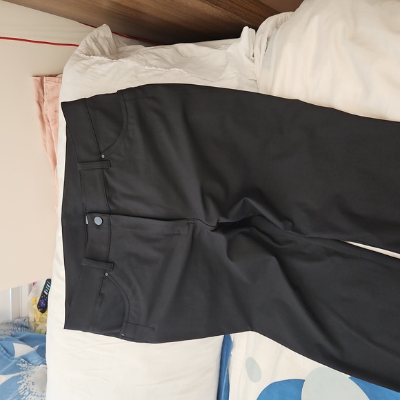 Women's Lululemon five pocket City to Sleek pants - Picture 3 of 4